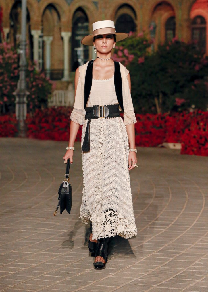 post-dior-cruise-fernandez-y-roche-look-1